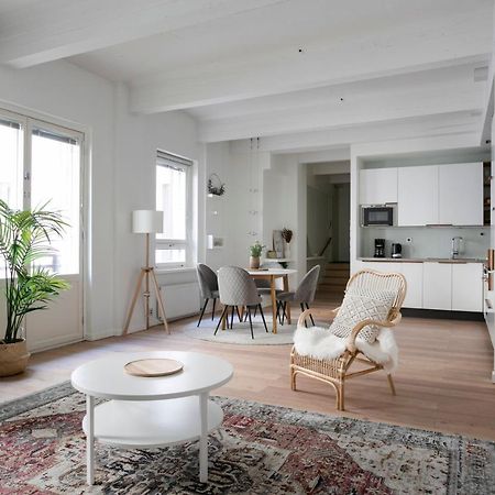 2Ndhomes Loft Apartment With Spa & Balcony By The White Church Helsingfors Eksteriør bilde