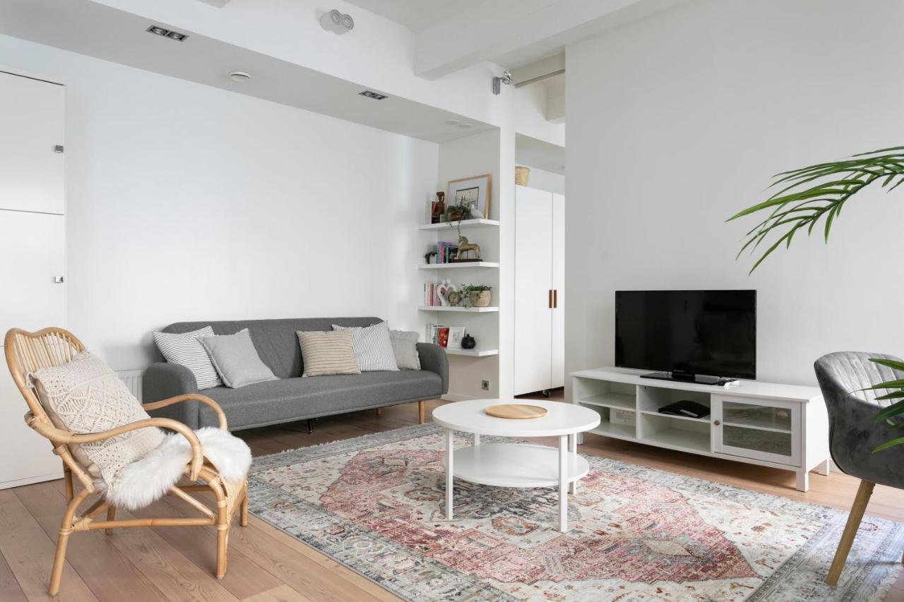 2Ndhomes Loft Apartment With Spa & Balcony By The White Church Helsingfors Eksteriør bilde