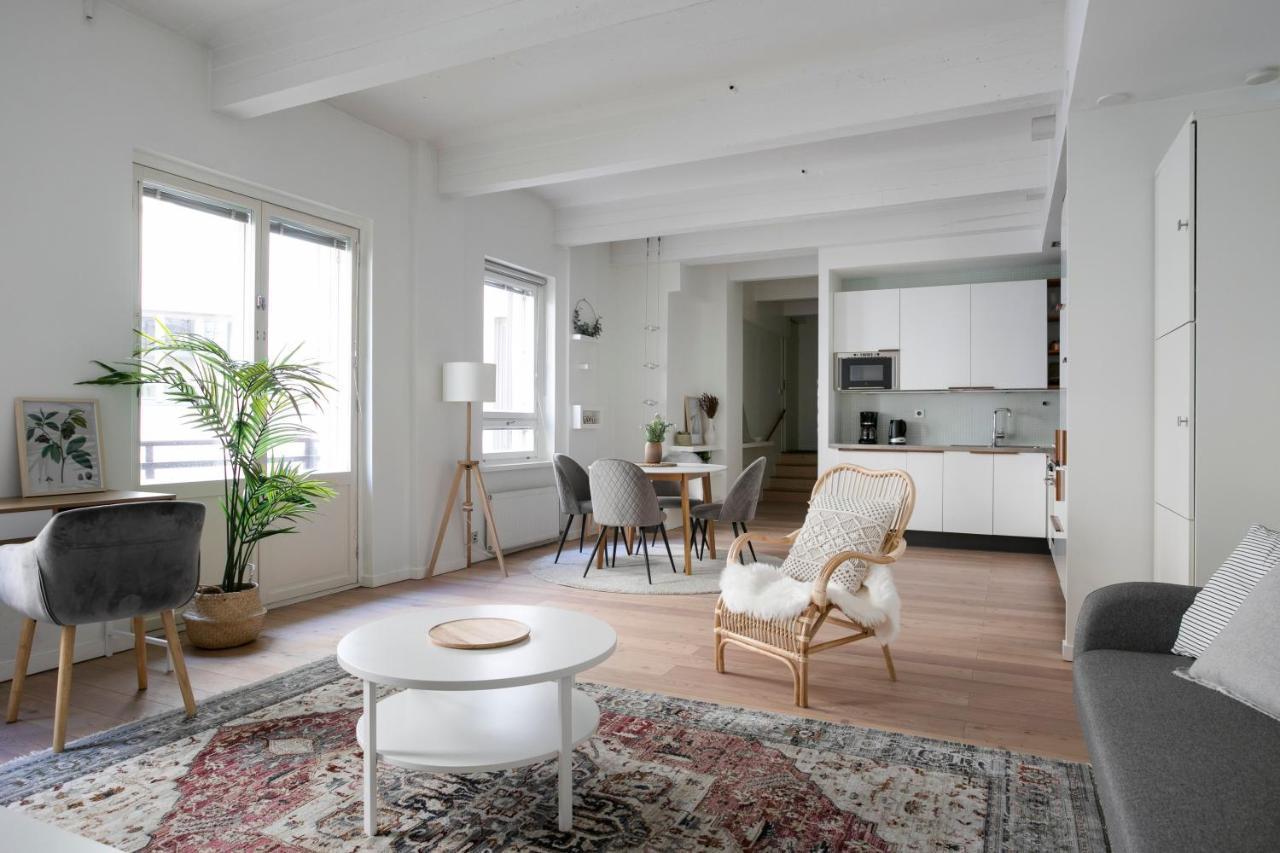 2Ndhomes Loft Apartment With Spa & Balcony By The White Church Helsingfors Eksteriør bilde
